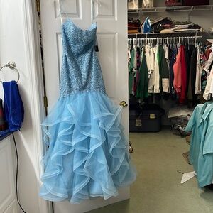 Sherri Hill Prom Dress. Light blue with dark blue beads. Size 6